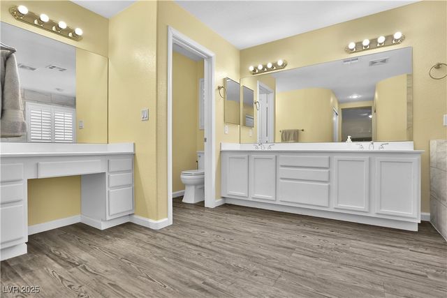 6830 Stone Meadows Avenue, Las Vegas, NV 89142