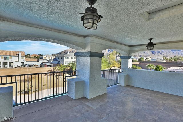 6830 Stone Meadows Avenue, Las Vegas, NV 89142