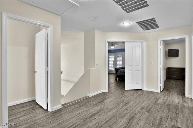 6830 Stone Meadows Avenue, Las Vegas, NV 89142