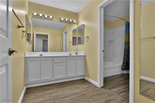 6830 Stone Meadows Avenue, Las Vegas, NV 89142