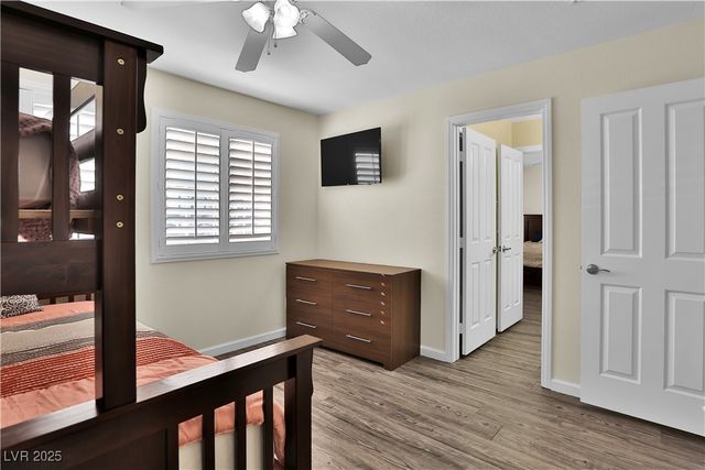 6830 Stone Meadows Avenue, Las Vegas, NV 89142