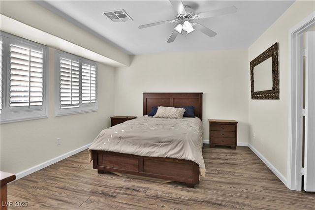 6830 Stone Meadows Avenue, Las Vegas, NV 89142