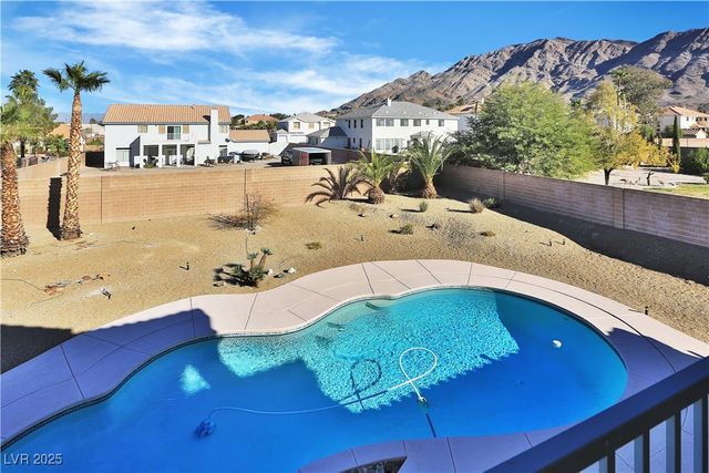 6830 Stone Meadows Avenue, Las Vegas, NV 89142