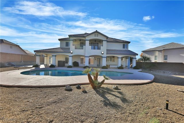 6830 Stone Meadows Avenue, Las Vegas, NV 89142