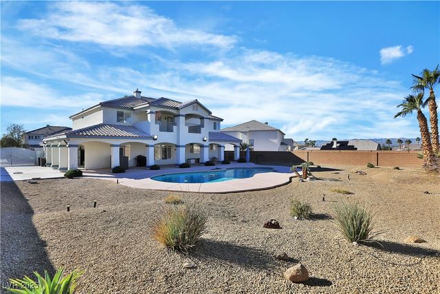 6830 Stone Meadows Avenue, Las Vegas, NV 89142