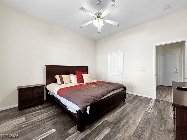 6830 Stone Meadows Avenue, Las Vegas, NV 89142