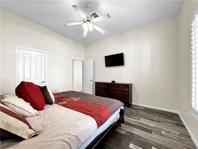 6830 Stone Meadows Avenue, Las Vegas, NV 89142