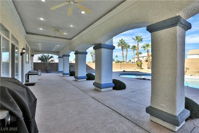 6830 Stone Meadows Avenue, Las Vegas, NV 89142