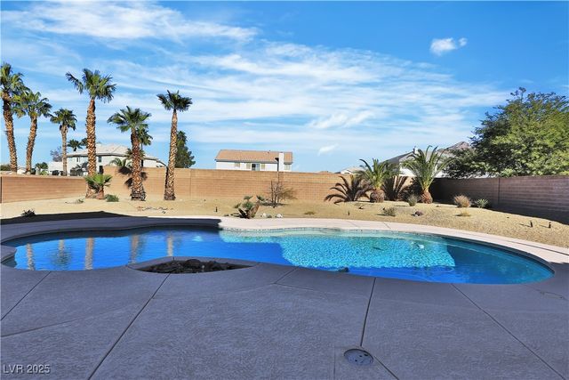 6830 Stone Meadows Avenue, Las Vegas, NV 89142