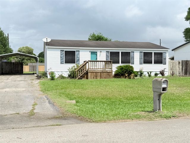 16318 Towering Oaks Trail, Magnolia, TX 77355