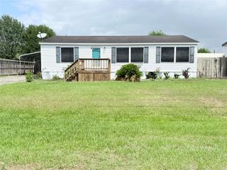 16318 Towering Oaks Trail, Magnolia, TX 77355