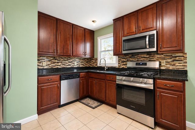 6426 INLET ST, Hyattsville, MD 20784