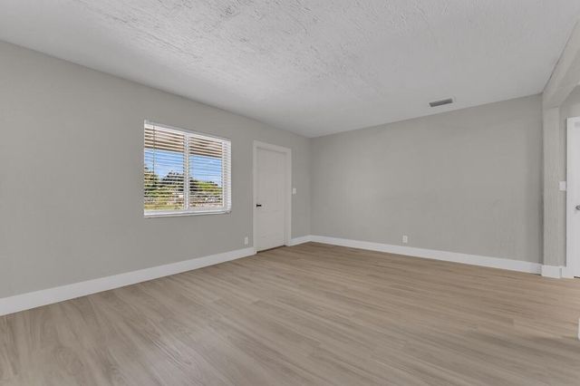 1131 NW 18th Avenue, Fort Lauderdale, FL 33311