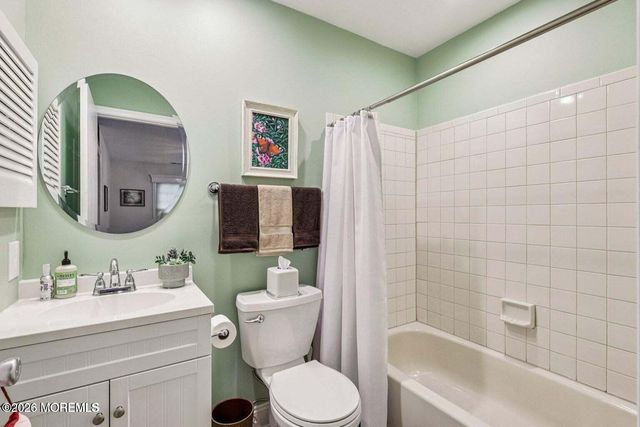 413 Yorkshire Place, Morganville, NJ 07751