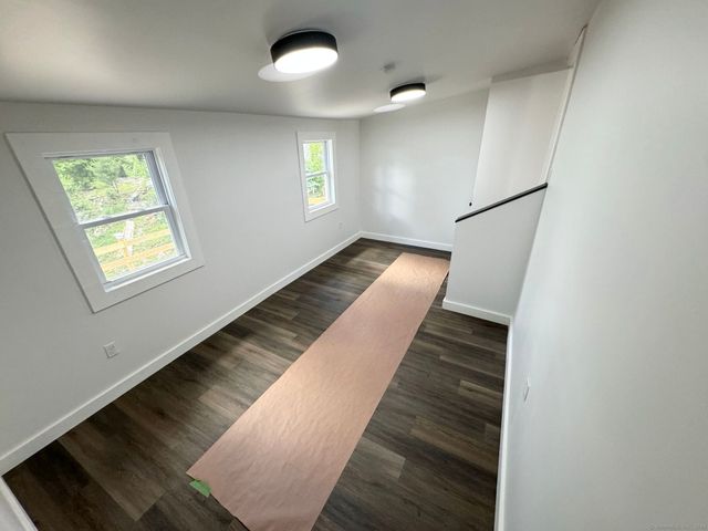 22 Hemlock Trail, Newtown, CT 06482