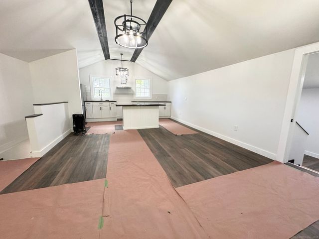 22 Hemlock Trail, Newtown, CT 06482