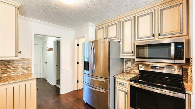 1881 Flowering Drive, Grayson, GA 30017