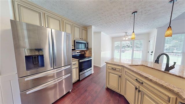 1881 Flowering Drive, Grayson, GA 30017