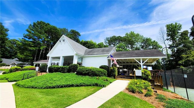 1881 Flowering Drive, Grayson, GA 30017