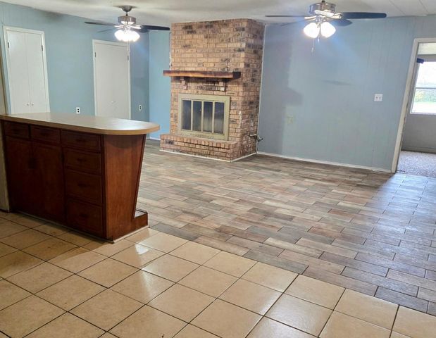 860 Bingman Drive, Beaumont, TX 77705