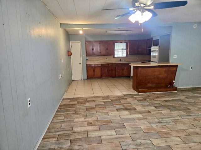 860 Bingman Drive, Beaumont, TX 77705