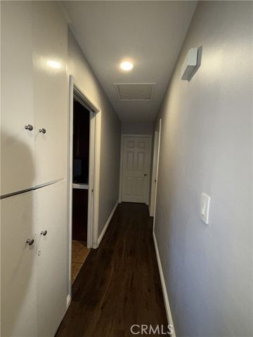 288 Royal Coach, Pomona, CA 91767