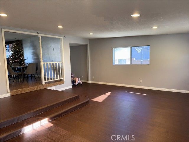 288 Royal Coach, Pomona, CA 91767