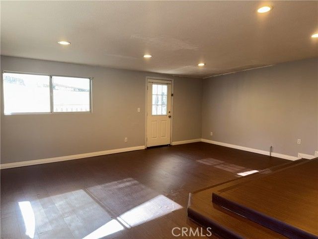 288 Royal Coach, Pomona, CA 91767