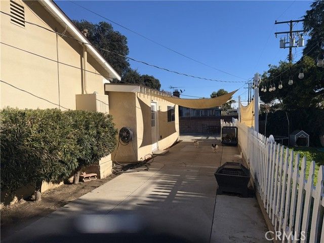 288 Royal Coach, Pomona, CA 91767