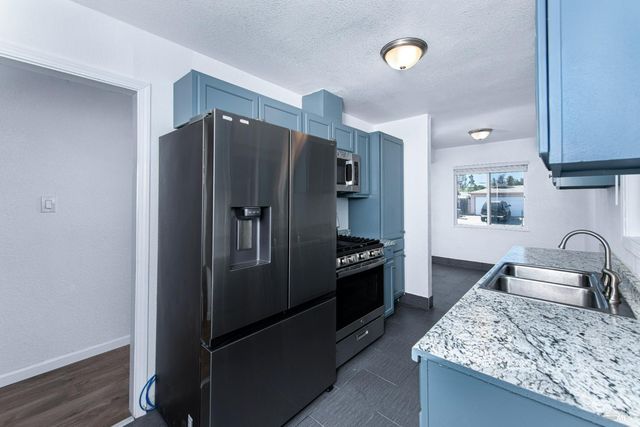 348 Sawyer St, Vallejo, CA 94589