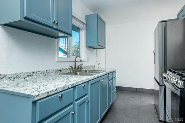 348 Sawyer St, Vallejo, CA 94589