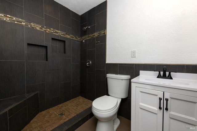 348 Sawyer St, Vallejo, CA 94589