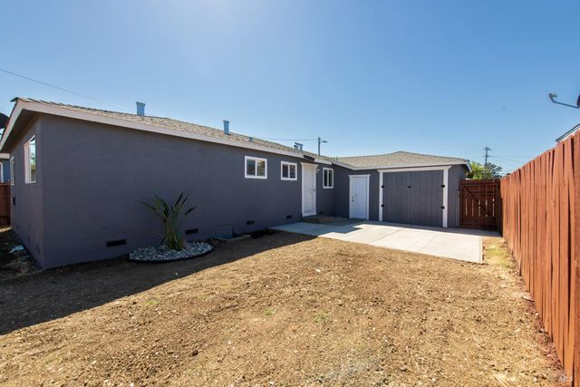 348 Sawyer St, Vallejo, CA 94589