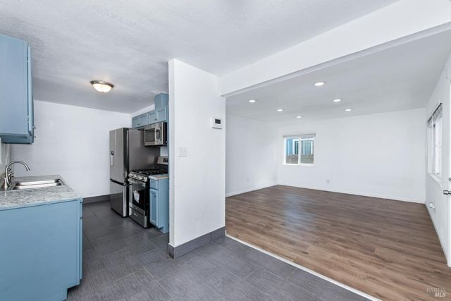 348 Sawyer St, Vallejo, CA 94589