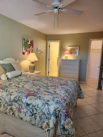 230 NE 26th Avenue 408, Boynton Beach, FL 33435