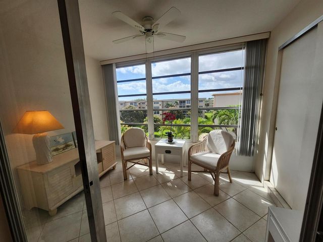 230 NE 26th Avenue 408, Boynton Beach, FL 33435