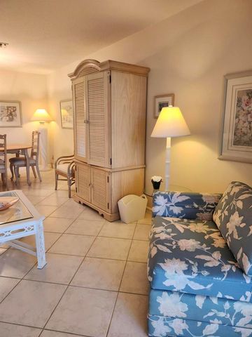 230 NE 26th Avenue 408, Boynton Beach, FL 33435