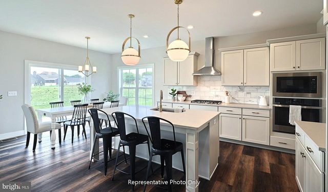 181 MORNING DR, Ephrata, PA 17522