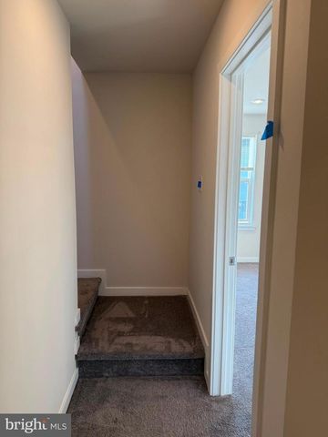 11 E FRONT ST, Bridgeport, PA 19405
