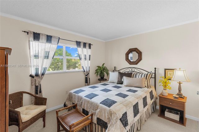 8950 Sunrise Lakes Boulevard 309, Sunrise, FL 33322