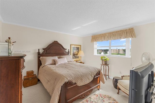 8950 Sunrise Lakes Boulevard 309, Sunrise, FL 33322
