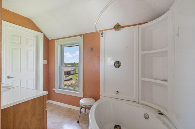 5767 E Neuman Road, South Range, WI 54874