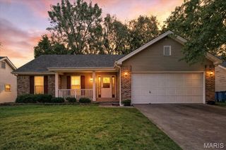 2924 Galaxy Place, Maryland Heights, MO 63043