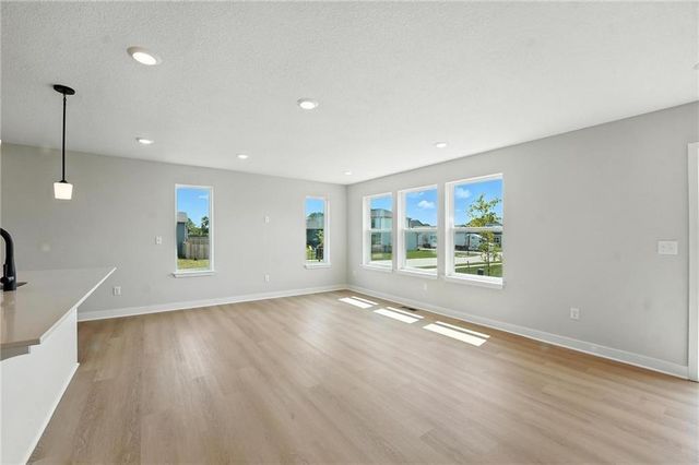 1303 S 4th Street E, Louisburg, KS 66053