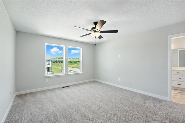 1303 S 4th Street E, Louisburg, KS 66053