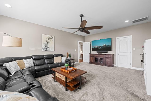 200 Meares Bluff Lane, Holly Springs, NC 27540