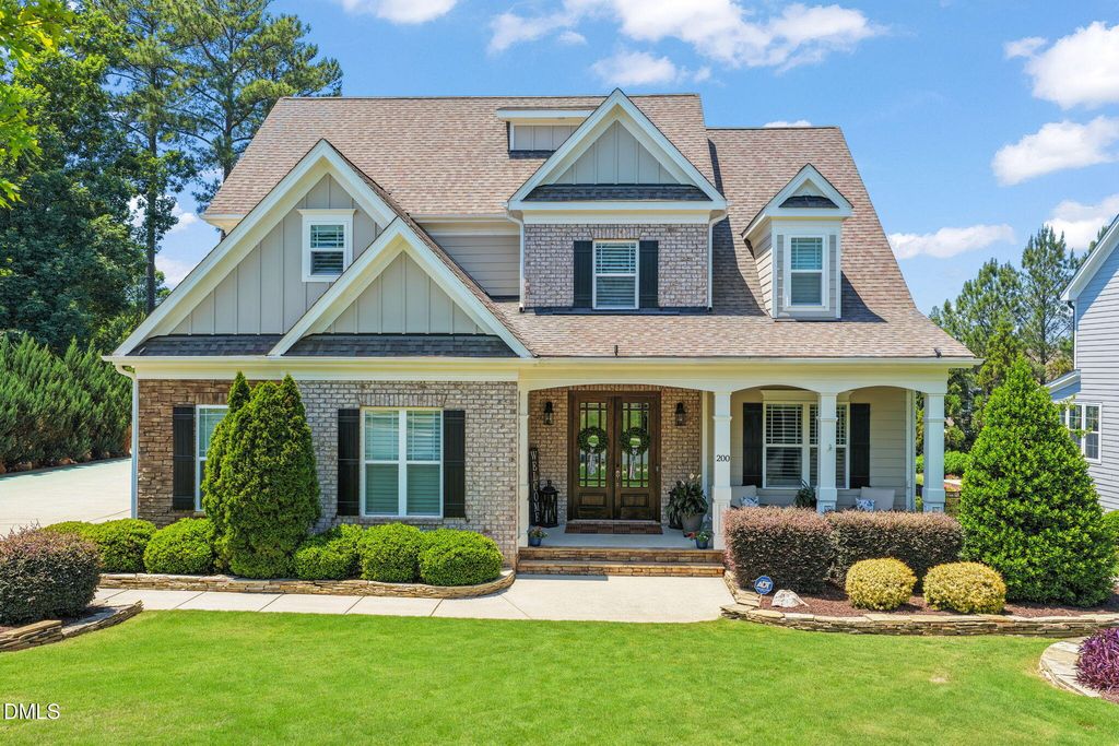 200 Meares Bluff Lane, Holly Springs, NC 27540