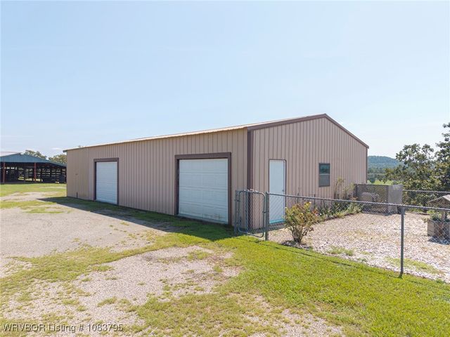 43286 Earls Road, Howe, OK 74940