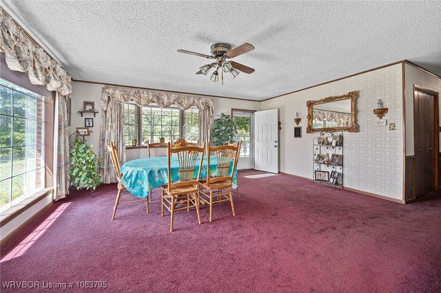 43286 Earls Road, Howe, OK 74940