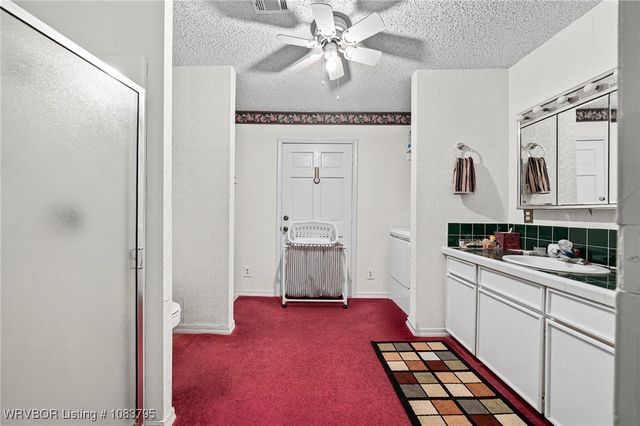 43286 Earls Road, Howe, OK 74940